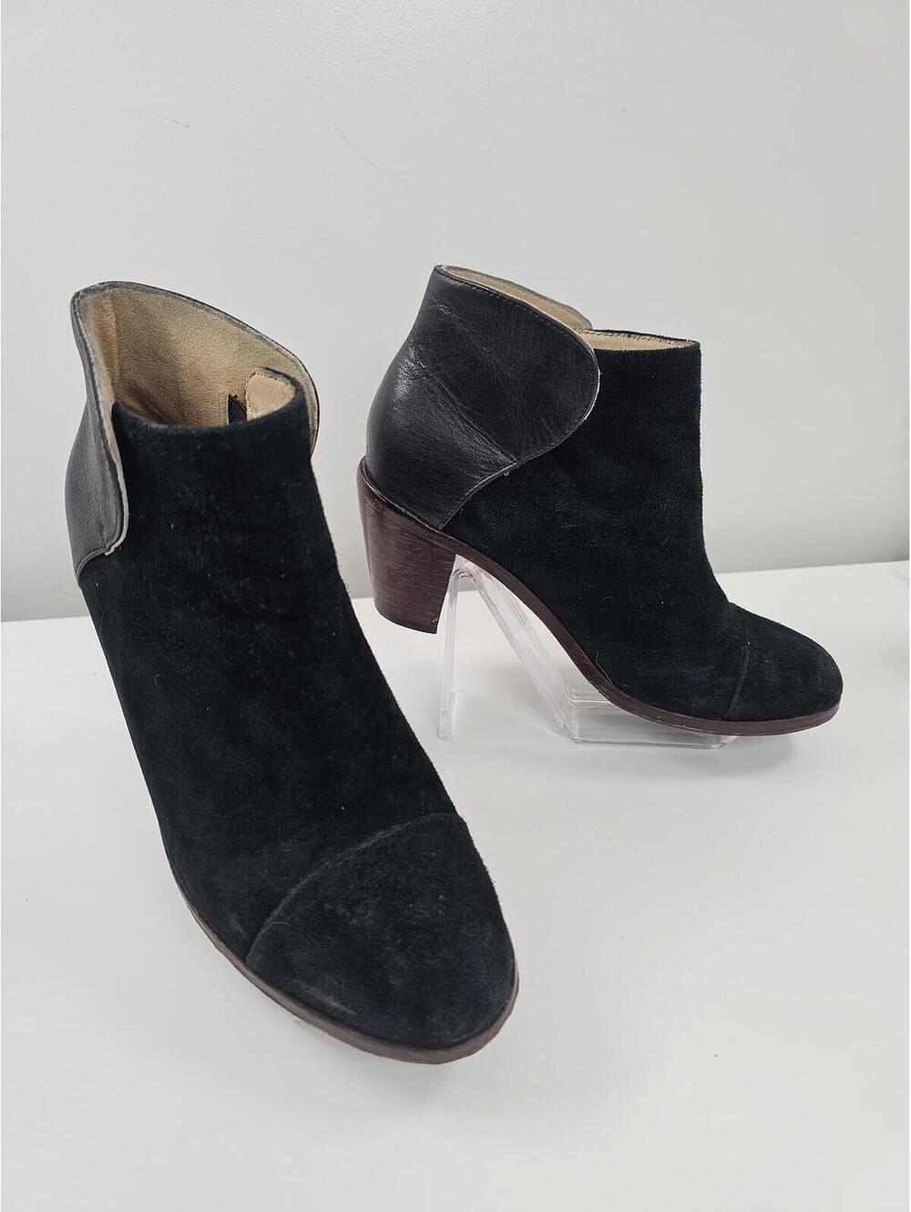 Wolverine 1000 Mile  Black Ankle Boots, Size 7.5M